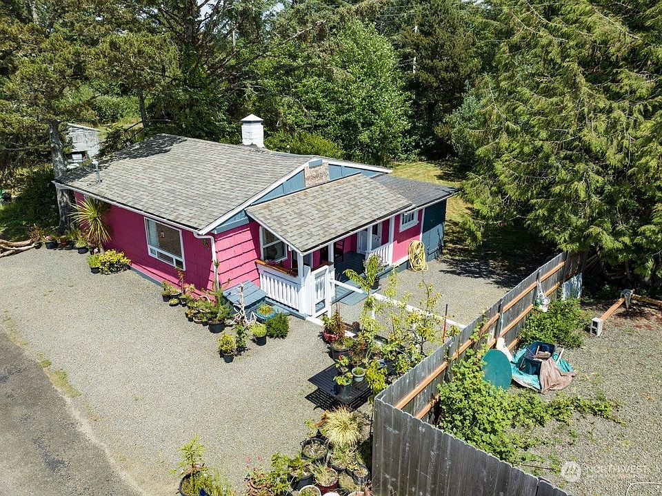 1st image of 13500 N Place