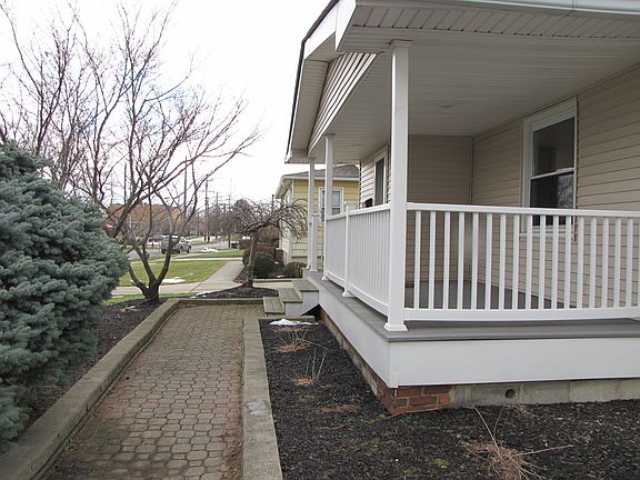 2nd image of 1531 Longwood Dr