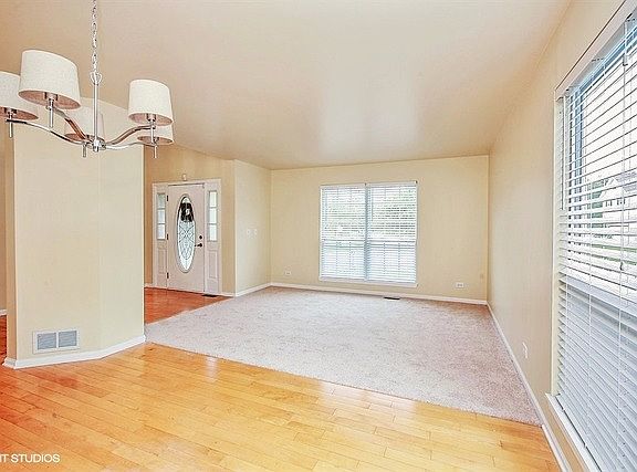 3rd image of 7052 Westwood Dr