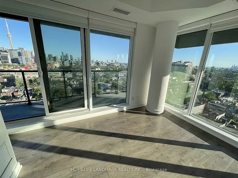 297 College St #1706 — Photo 3