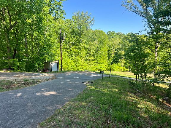 4th image of 3584 Ridge Dr