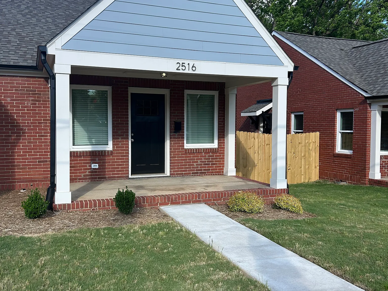 2 bed, 1080 sqft, $1,595 — Photo 2
