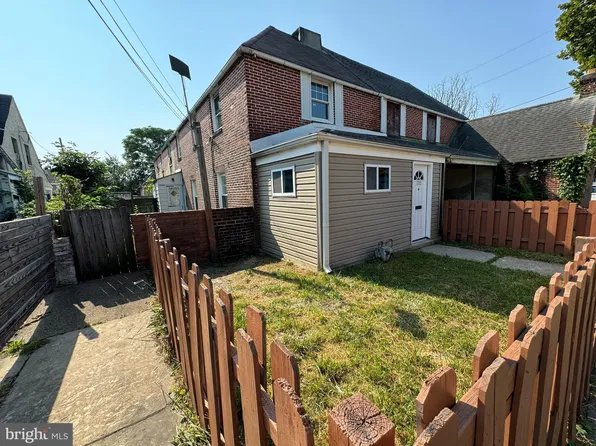 1103 Brown St, Chester, PA 19013