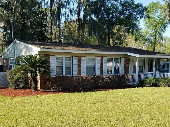 100 Bonaire Cir N, Beaufort, SC 29906