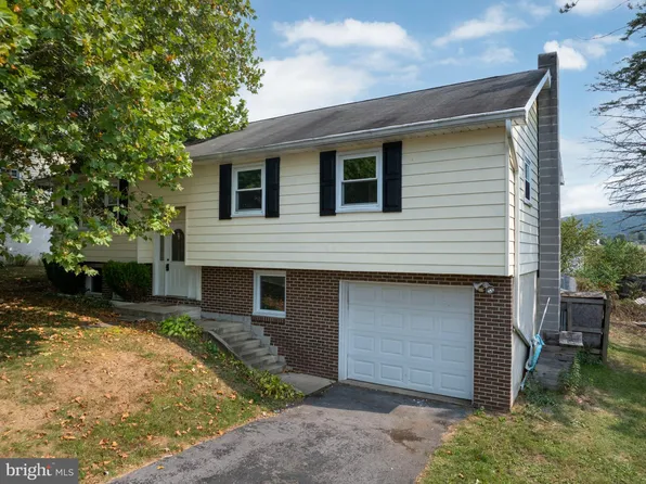 122 Ridge Ave, Centre Hall, PA 16828