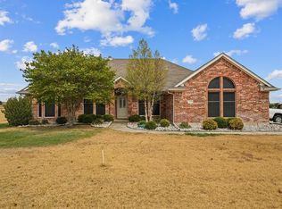 106 N Savanna Dr, Rhome, TX 76078