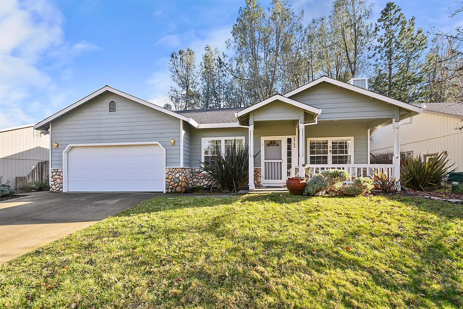 2743 Clay St photo 1