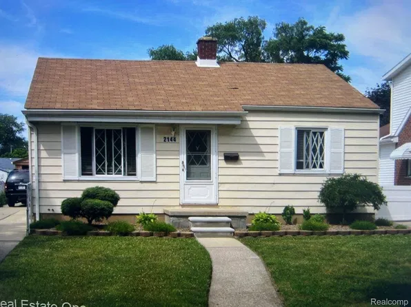 2144 Cleveland Ave, Lincoln Park, MI 48146
