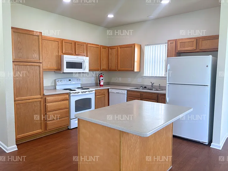 137 Chatham Rd — Photo 5