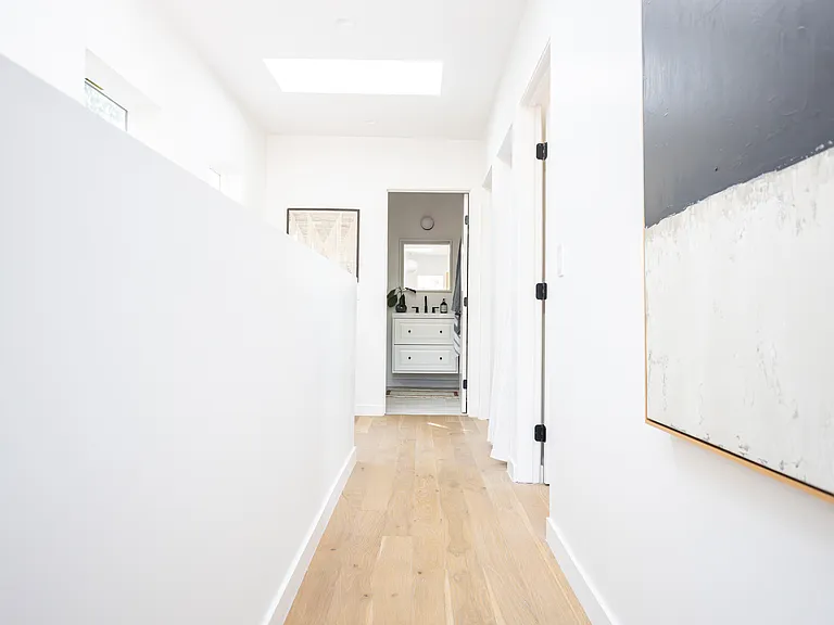 2210 3/4 Echo Park Ave — Photo 17