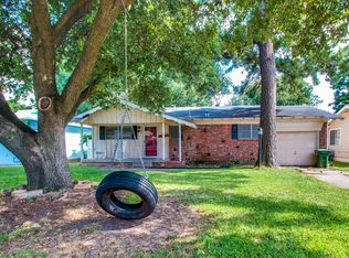 761 Ruth Ln, Hurst, TX 76053