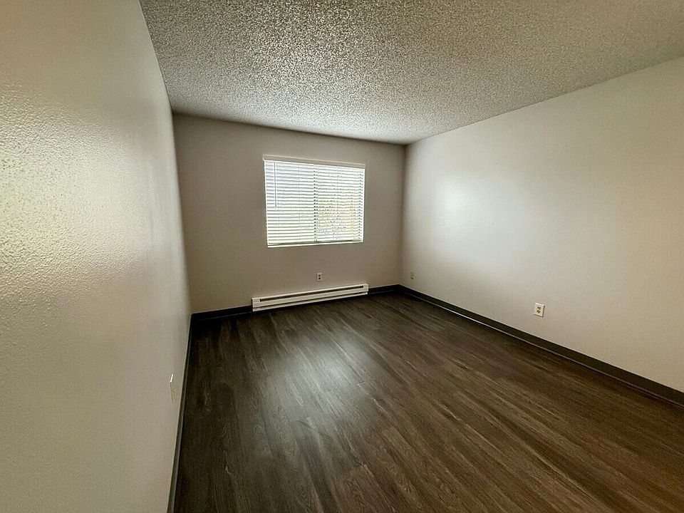 2nd image of 1107 S Madison St APT 201