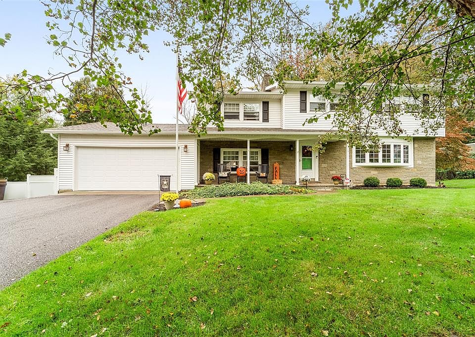 1st image of 15 Clifton Blvd