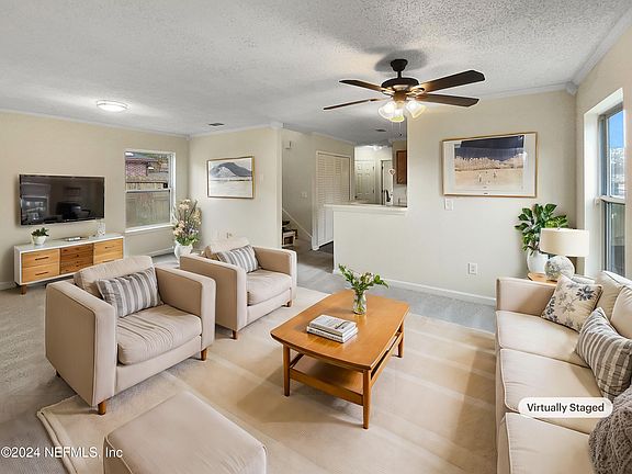 2nd image of 3562 GLADYS Street
