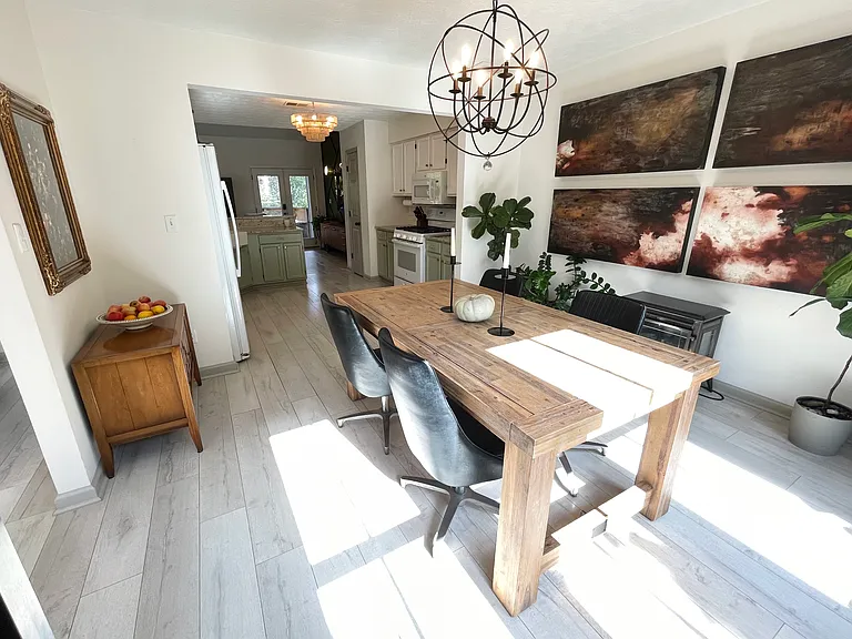 1109 Ashbury Dr — Photo 11