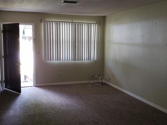 2nd image of 166 SE Hanover Pl #102