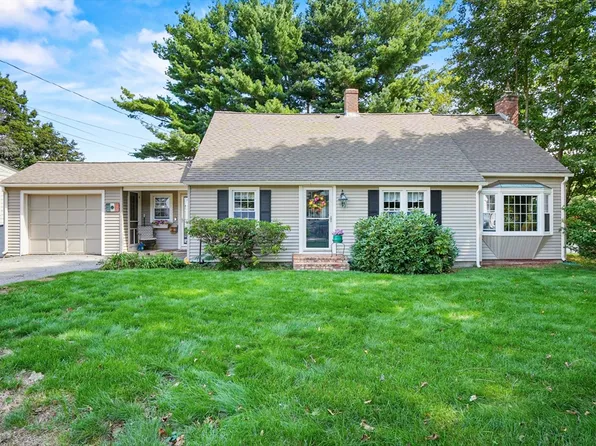 21 Fiske St, Shrewsbury, MA 01545