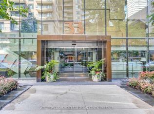 33 Charles St E #3401, Toronto, ON M4Y 0A2