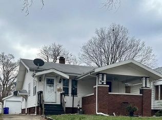 829 W Waggoner St, Decatur, IL 62526