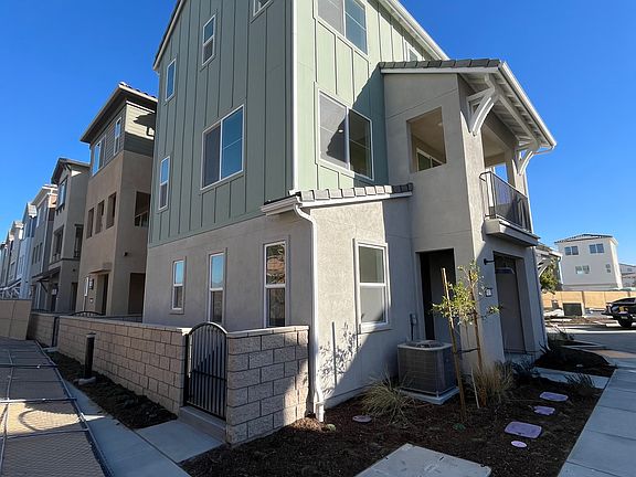 3rd image of 6073 Fairfax Dr