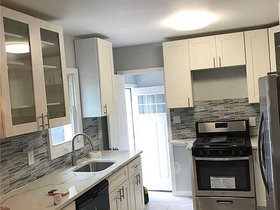 2nd image of 11572 231st St