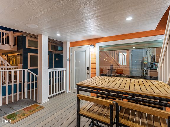 3rd image of 6992 Riverside Dr #14