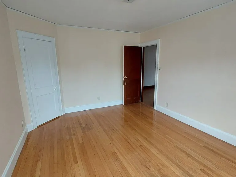 52 Nixon St #2 — Photo 10