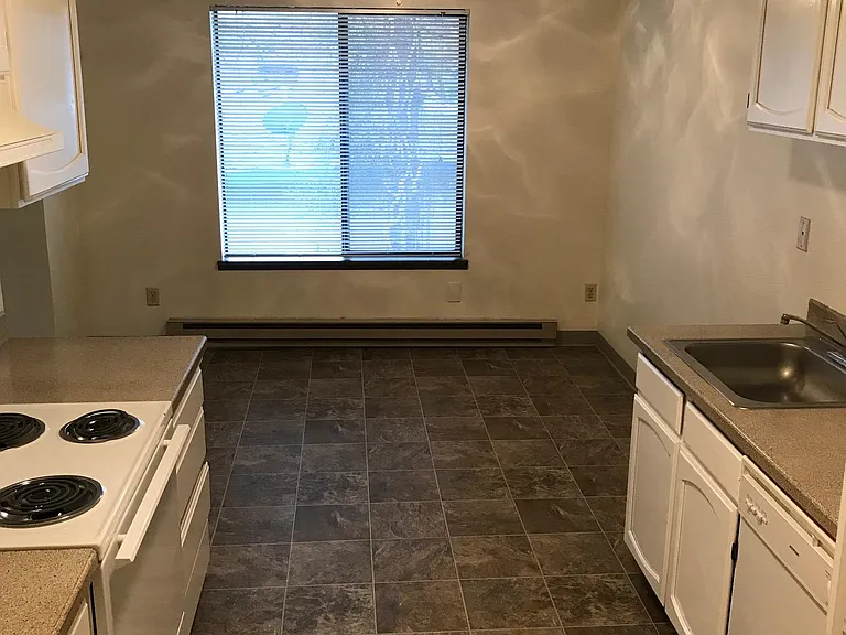 6210 SW King Blvd #2 — Photo 14