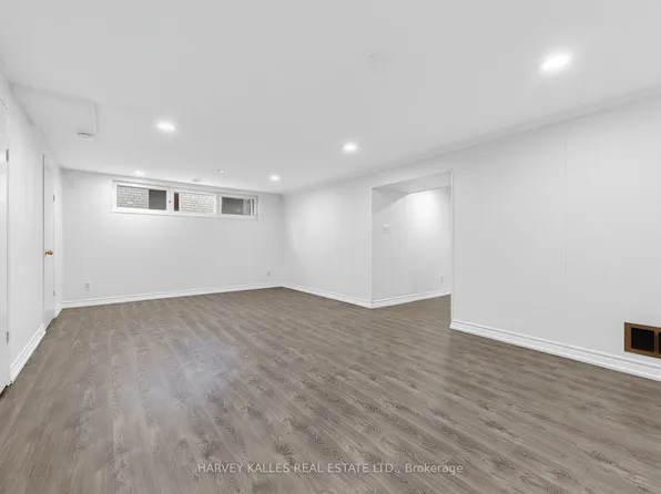 16 Terrydale Dr #Basement, Toronto, ON M3H 5M6