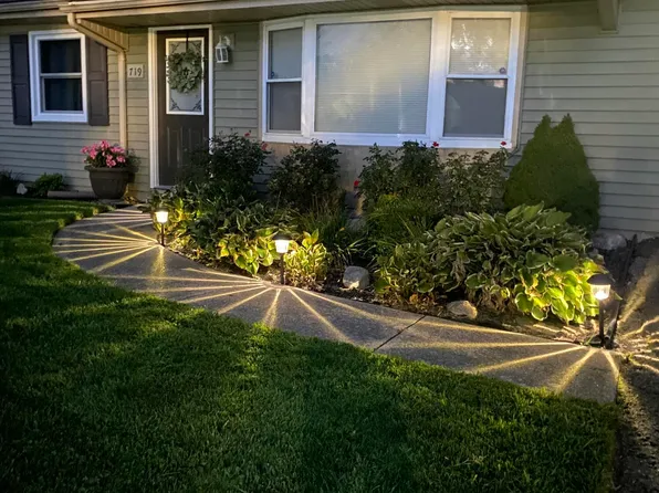 719 Governor Rd, Valparaiso, IN 46385