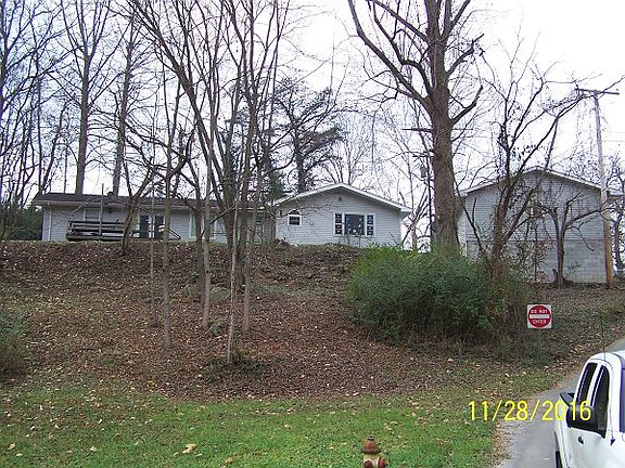2nd image of 363 Circle Dr