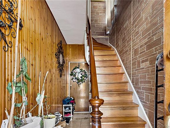 4th image of 4722 Richardson Ave