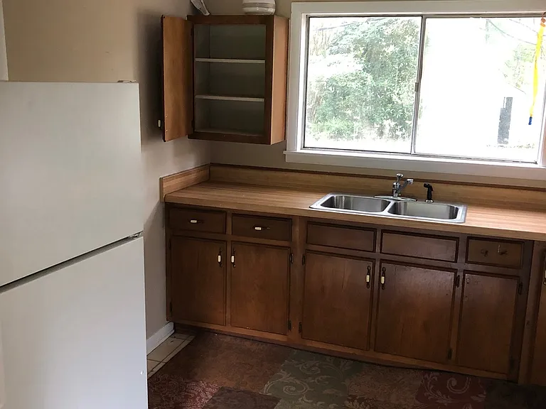 234 Morgan Ln — Photo 3