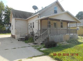 1913 31st St, Two Rivers, WI 54241