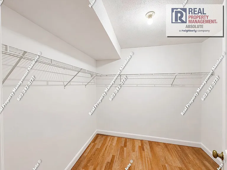 110 Coliseum Ave #108 — Photo 21