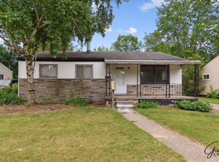 3744 Toepfer Rd, Warren, MI 48091