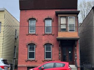 2332 Broadway, Watervliet, NY 12189