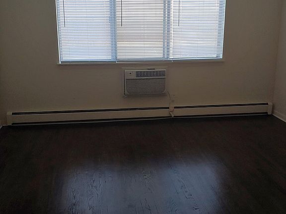2nd image of 7438 Franklin St #5