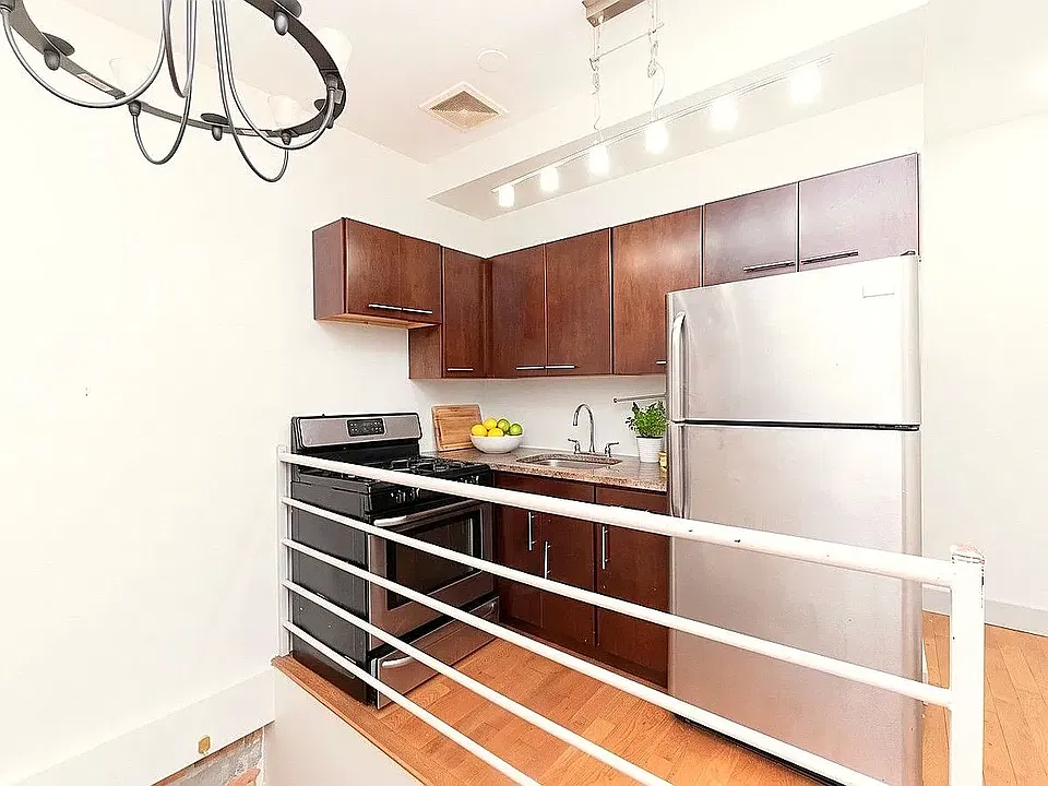 41 Havemeyer St #1R