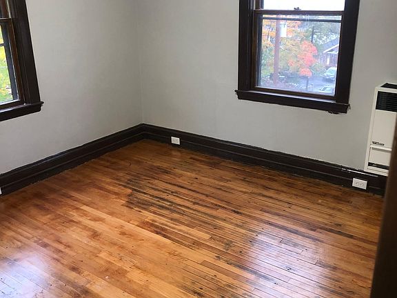 4th image of 8 Highland St #11