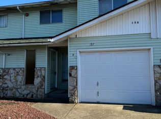 157 40th St APT B, Springfield, OR 97478