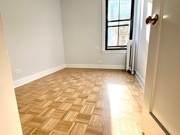 5th image of 523 E 78th St APT 4D