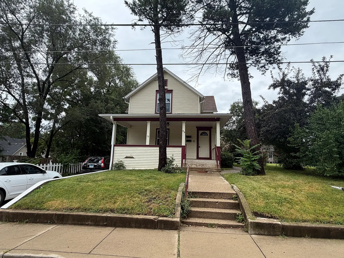 3 bed, 1200 sqft, $2,200 — Photo 1