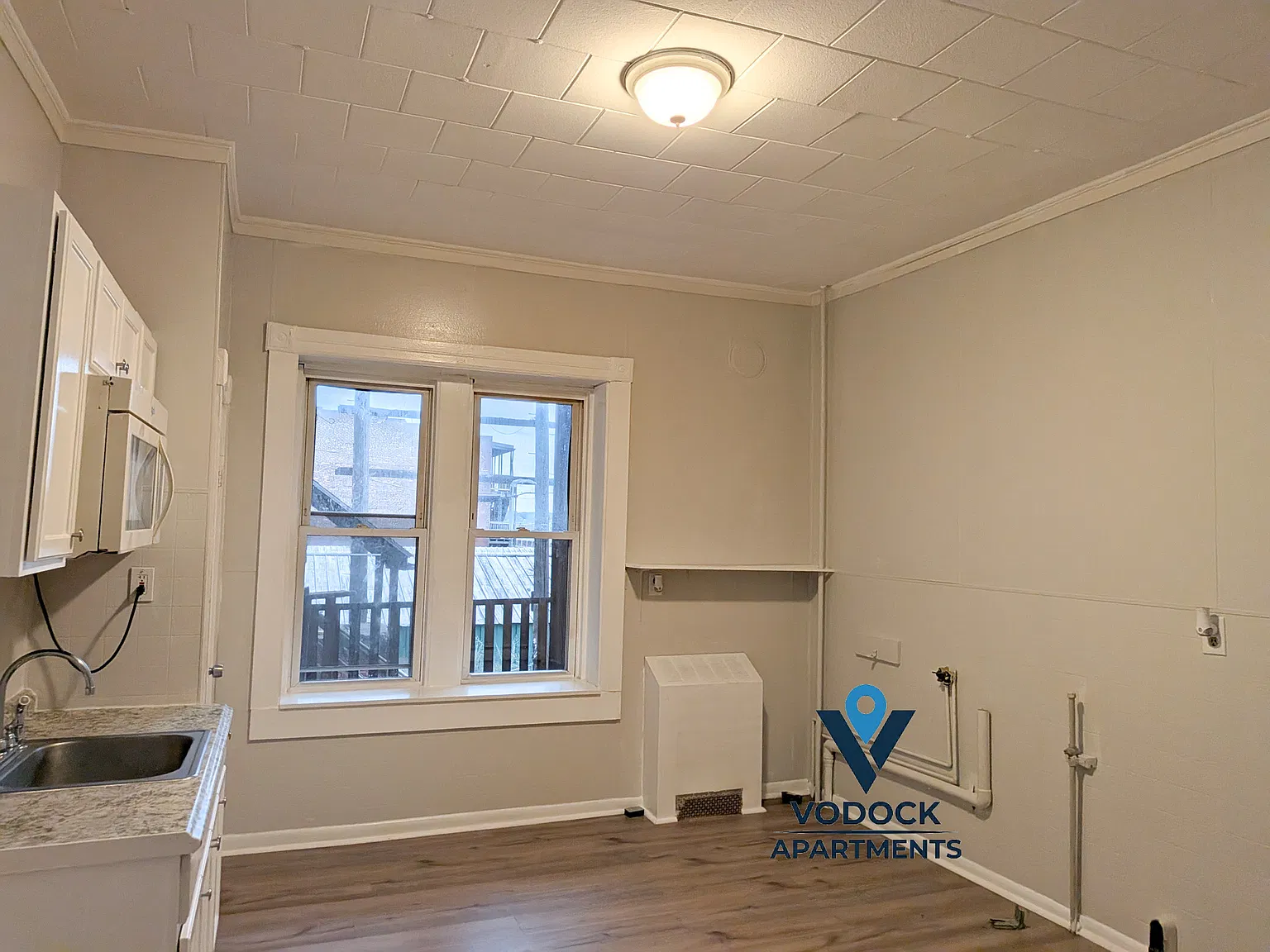 3 bed, 950 sqft, $1,850 — Photo 2