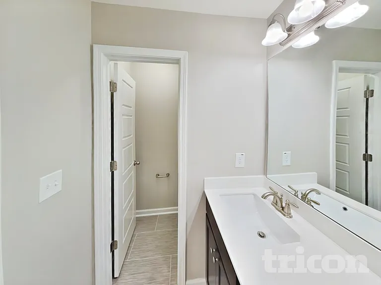 129 Seedling Ct — Photo 8