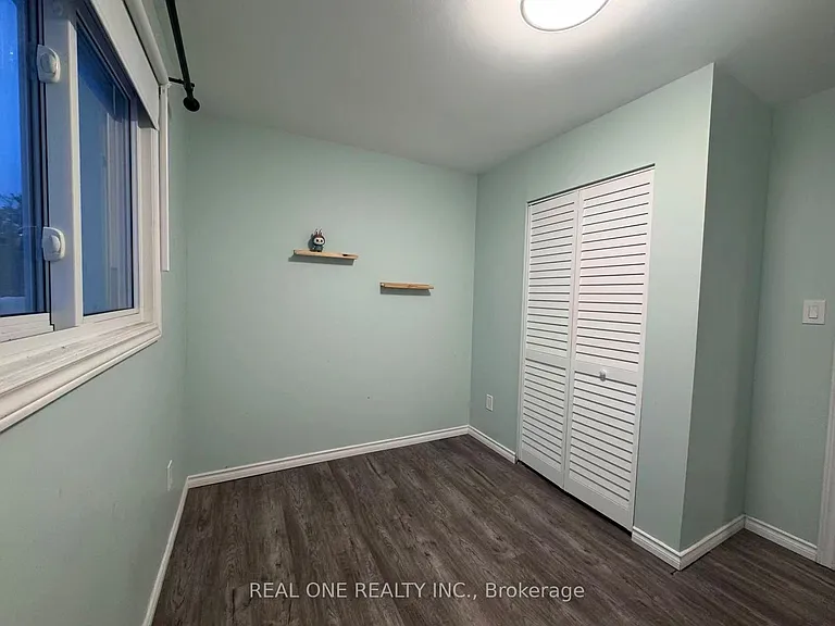 400 Mississauga Valley Blvd #124 — Photo 14