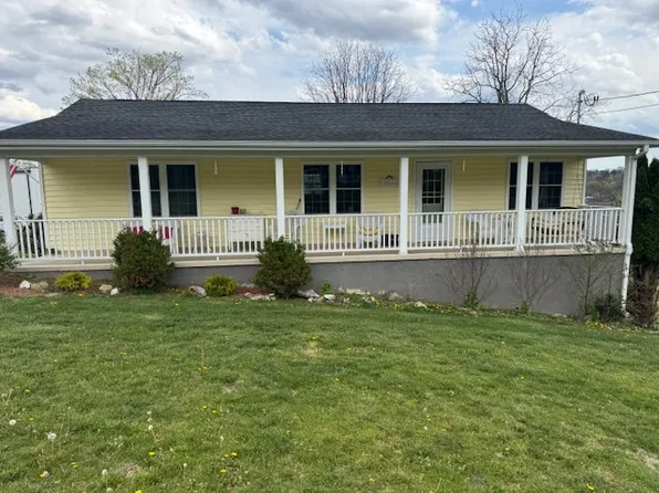 428 Maple St, Lewisburg, WV 24901