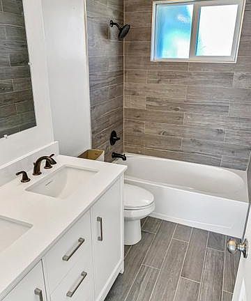 4th image of 906 N American Beauty Dr