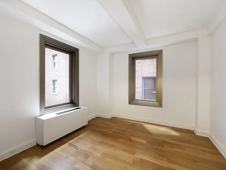 101 W 55th St #603 — Photo 5