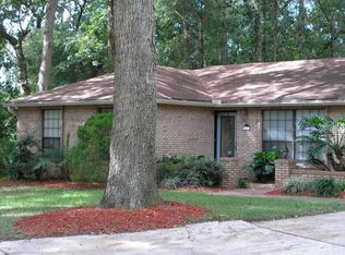 3423 Grand Teton Ln, Jacksonville, FL 32223